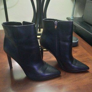 Nine West Tennon Black Leather Dress Bootie Size 7.5